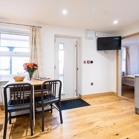 Three Tuns Apartments - Sycamore Pettistree Extérieur photo