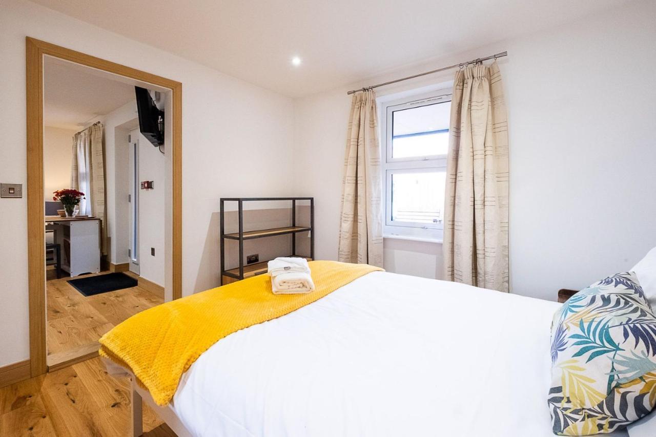 Three Tuns Apartments - Sycamore Pettistree Extérieur photo
